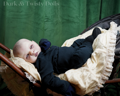Gabriel Vampire (Cuddle)
