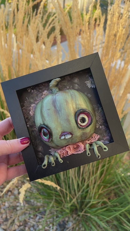Gladis- 3D Framed Pumpkin