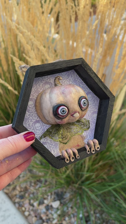 Bulbs- 3D Framed Pumpkin