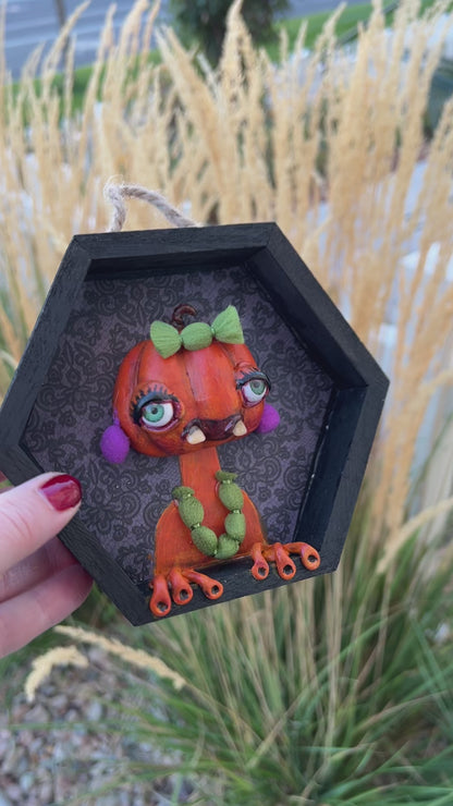 Druella- 3D Framed Pumpkin