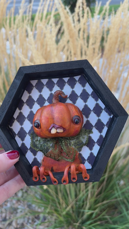 Linus- 3D Framed Pumpkin